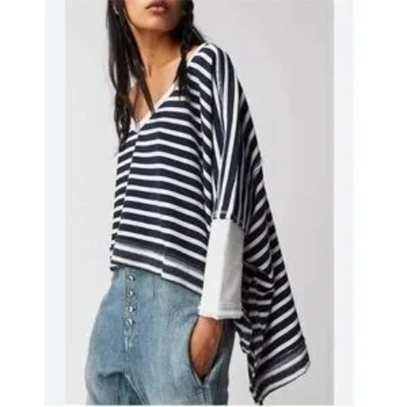 We The Free - Main Squeeze Poncho Top - Picture 1 of 3